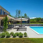 Povetica Будинок відпочинку Пореч