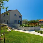 Povetica Holiday home *