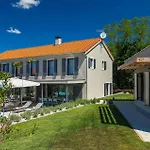 Holiday home Povetica Porec